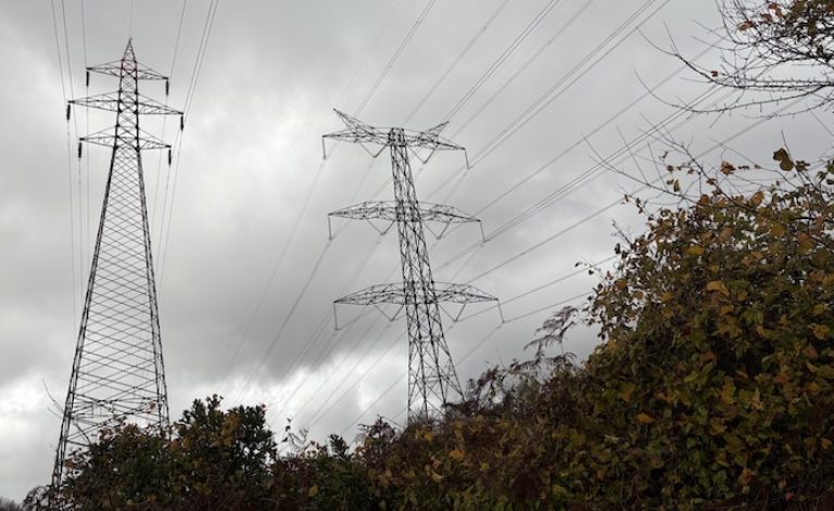 Elektrik üretimi ve tüketiminde geçen yıl rekor kırıldı