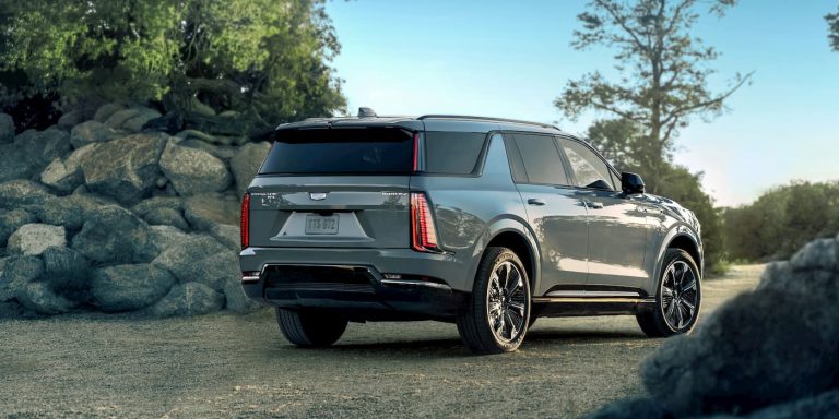 GM, 2026'da ayarlamaların kazançları etkilemesiyle EV hacminin 'önemli ölçüde' düşmesini bekliyor