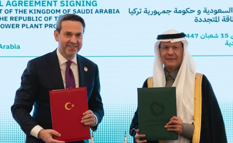 Bayraktar: Şimdiye kadarki en düşük fiyatlı elektriği alacağız