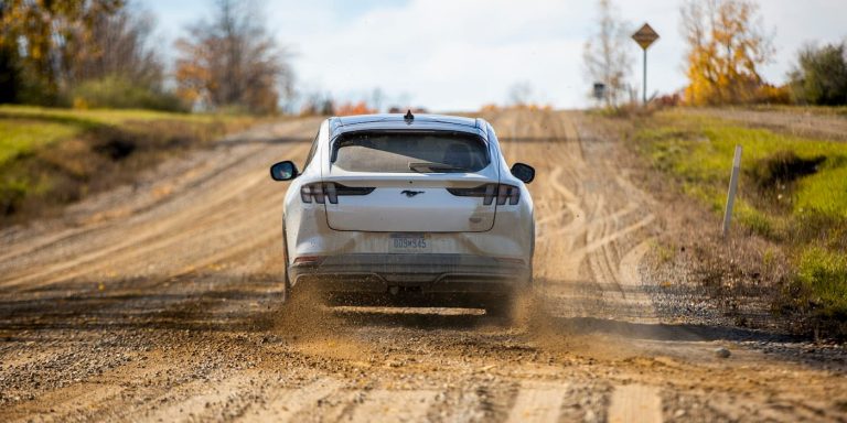 Ford, yeni bir elektrikli araç dahil olmak üzere 40.000 doların altında 5 daha uygun fiyatlı araç sunacak