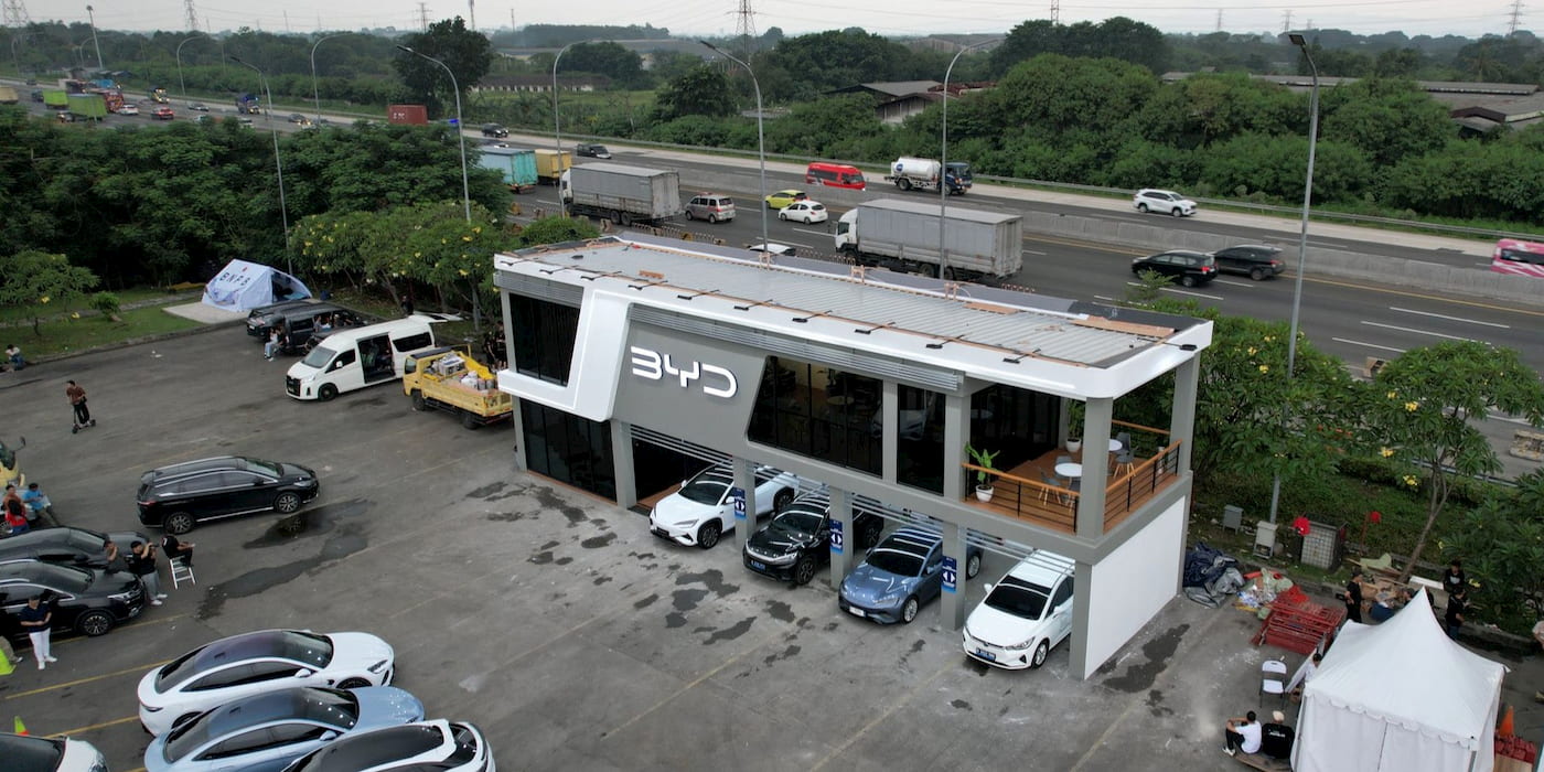 BYD’nin elektrikli araçlara yatırımı, yükselen petrol fiyatlarıyla birlikte sürücülerin benzinli araçlardan vazgeçmesiyle karşılığını veriyor