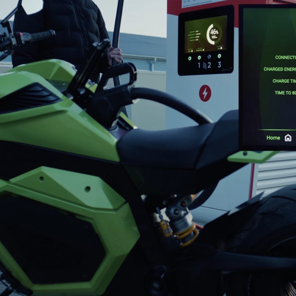 Donut Lab, Verge motosikletinde 100 kW ile şarj olan katı hal batarya paketini gösterdi