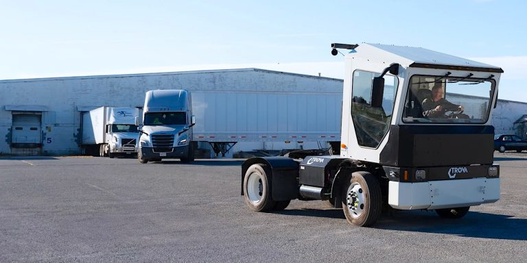 E-quipment öne çıkıyor: Trova E-Spotter elektrikli terminal kamyonu [video]