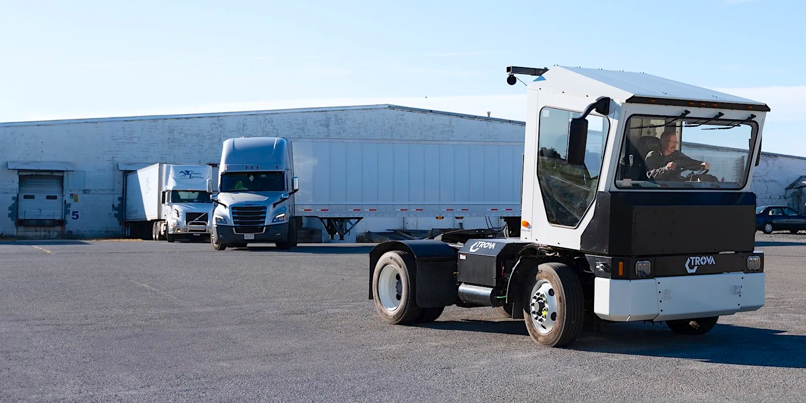 E-quipment öne çıkıyor: Trova E-Spotter elektrikli terminal kamyonu [video]