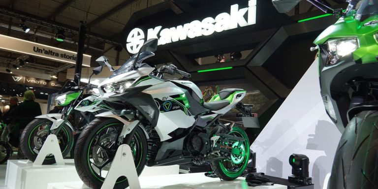 Kawasaki, akıllı motor modülerliğiyle yeni elektrikli motosikletin patentini aldı