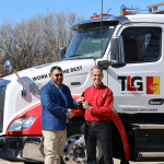 Pittsburg State University dev bir hediye aldı: elektrikli bir çekici