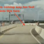 Tesla, Cybertruck kazasından önce FSD'nin kapalı olduğunu söylüyor — ancak video farklı bir hikaye anlatıyor