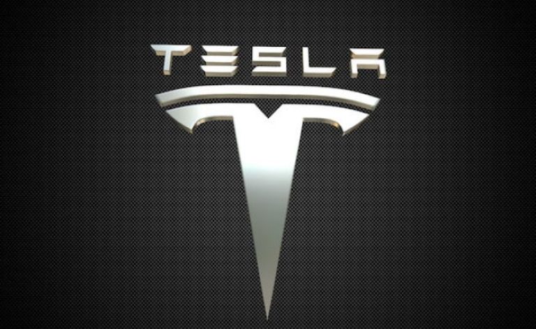 Tesla İngiltere’de elektrik tedarikçisi oldu