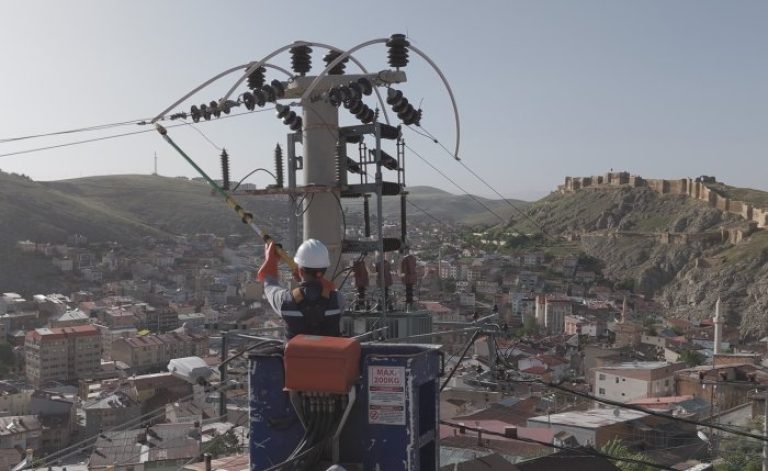 Aras Elektrik'ten Bayburt'a 1,9 milyar TL yatırım