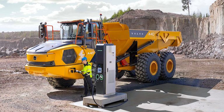 Başladı: elektrikli körüklü taşıma kamyonları seri üretime ulaştı [video]