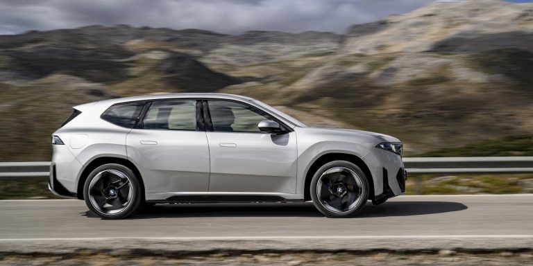 BMW, yeni iX3 menzilini ABD’de 434 mile çıkardı, ardından tekrar 400 mile düşürdü