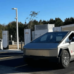 TSLA hisseleri düşüyor, Supercharger fiyatları ve Elon’ın büyük çip fabrikasının arkasındaki gerçek isim kim?