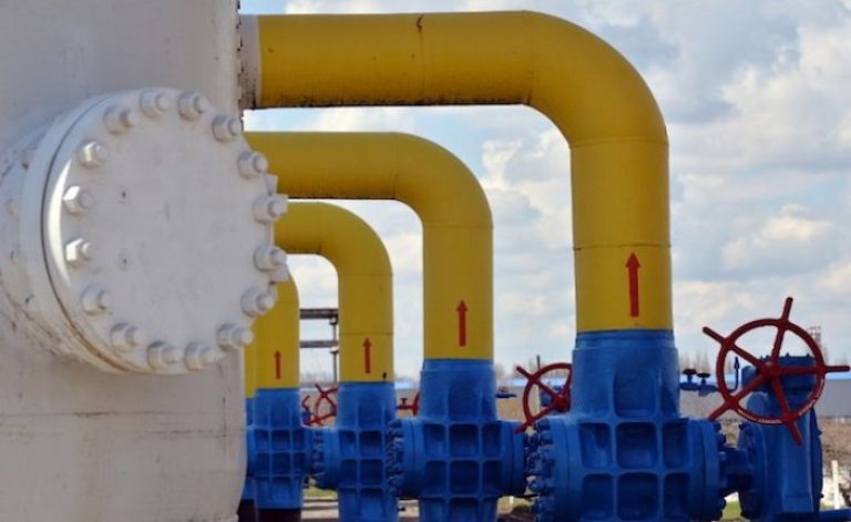 Ukrayna petrol boru hattını onardı