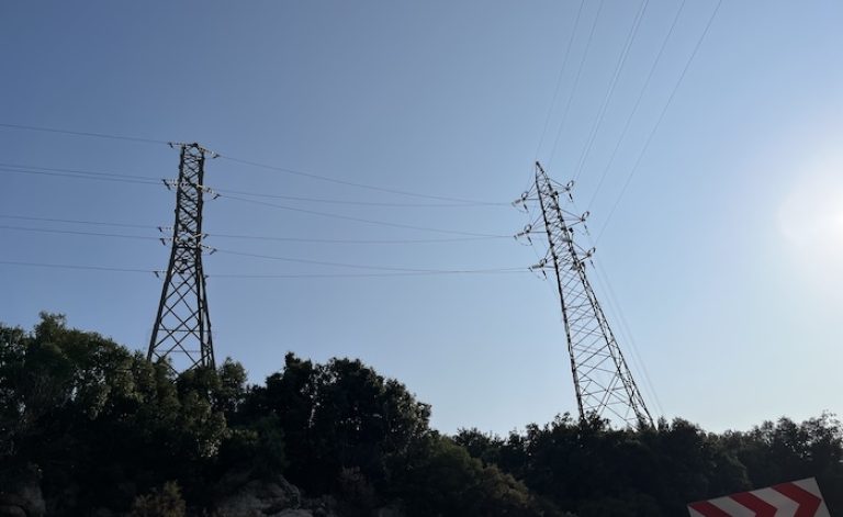 Yeni tavanda spot fiyat zıpladı, ardından duruldu